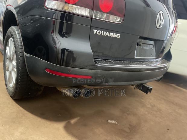 Volkswagen Touareg 2010 Black