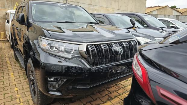 Toyota Land Cruiser Prado 2020 Black