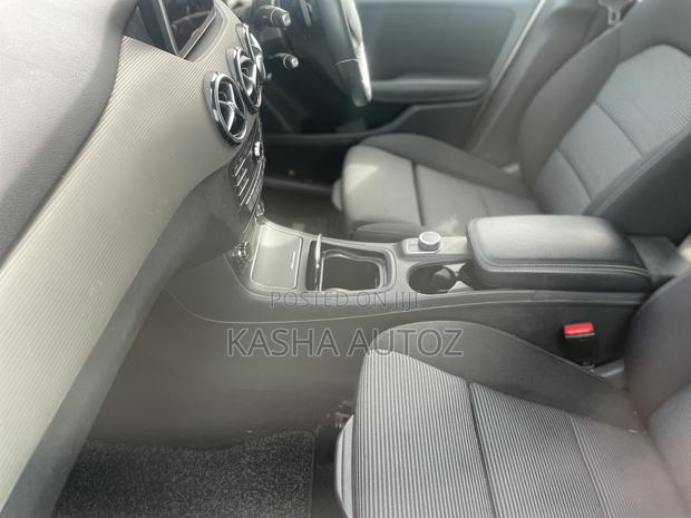 Mercedes-Benz B-Class 2013 White