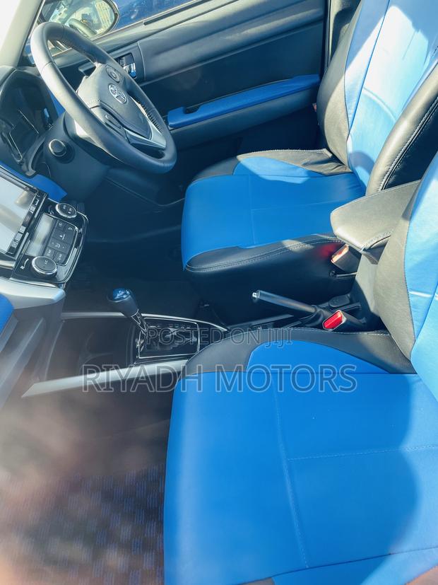 Toyota Corolla Fielder 1.5 Hybrid FWD 2015 Blue