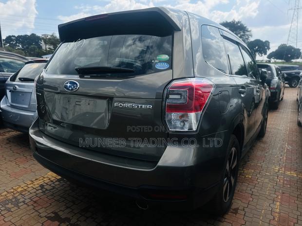 Subaru Forester 2.0XT Touring AWD 2016 Brown