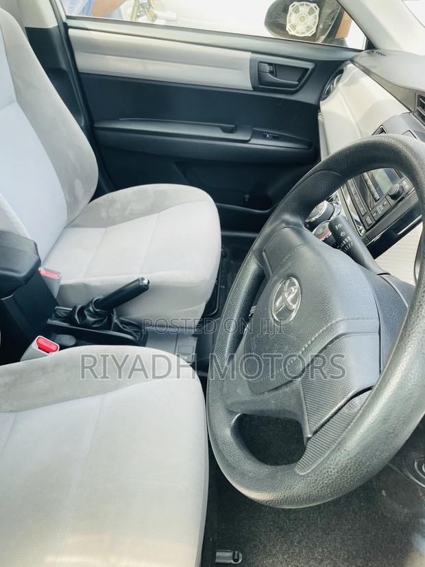 Toyota Axio 1.5 G 4WD 2014 Silver
