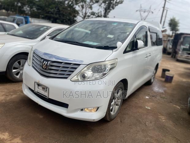 Toyota Alphard 2010 White