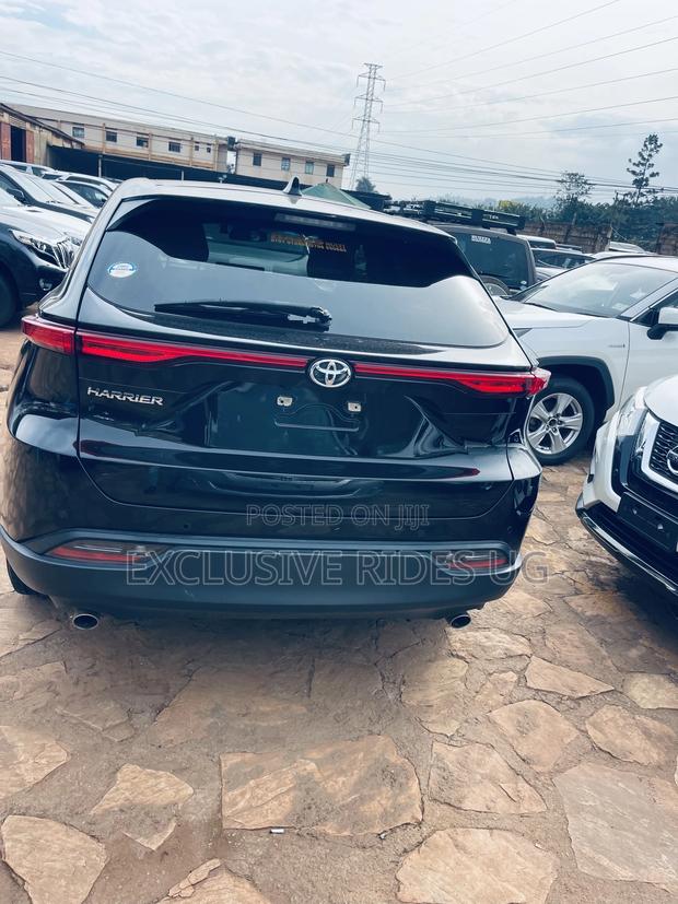 Toyota Harrier 2.0 2020 Black