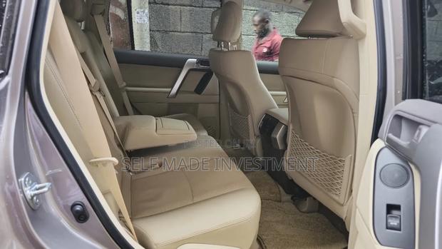 Toyota Land Cruiser Prado 2023 Gold