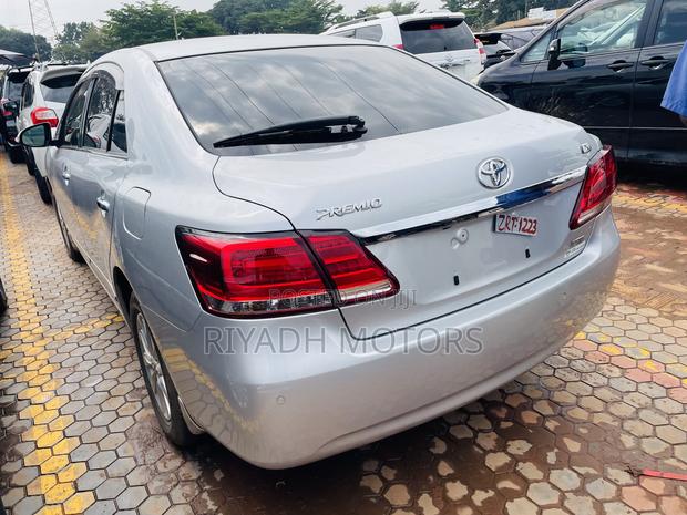 Toyota Premio 1.8 FWD 2018 Silver