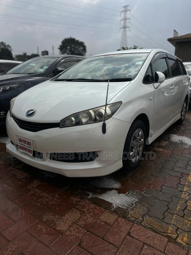 Toyota Wish 2010 White