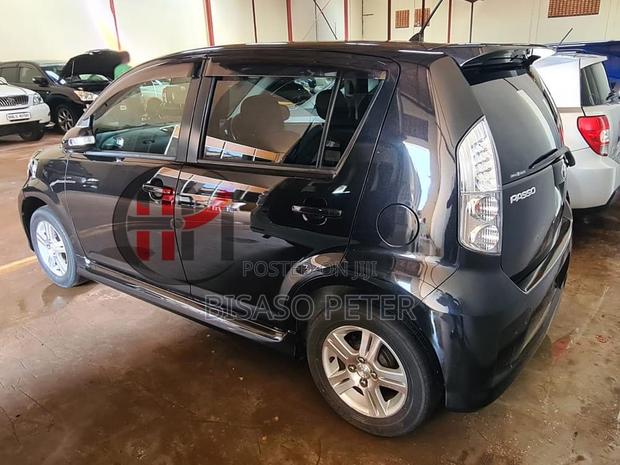 Toyota Passo 1.3 FWD 2009 Black