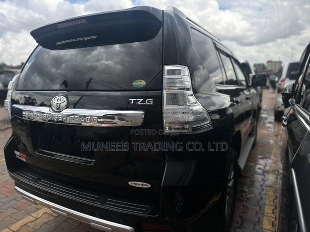 Toyota Land Cruiser Prado 2.8 D-4D 2015 Black