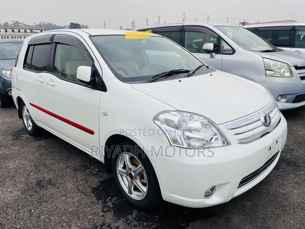 Toyota Raum 2011 White