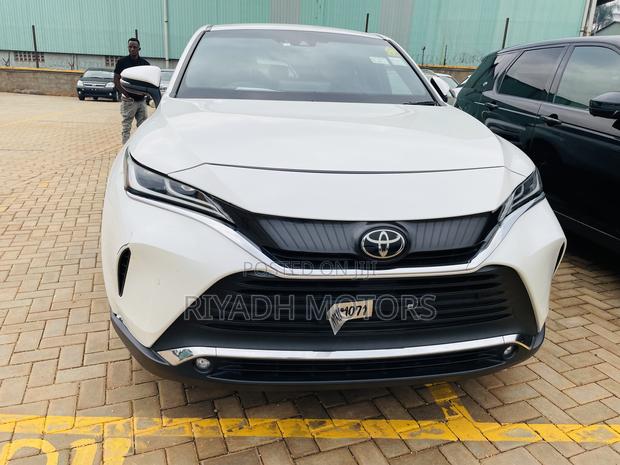 Toyota Harrier 2022 White