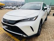 Toyota Harrier 2022 White for sale