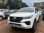 Toyota Fortuner 2018 White for sale