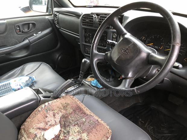 Chevrolet Blazer 2005 White