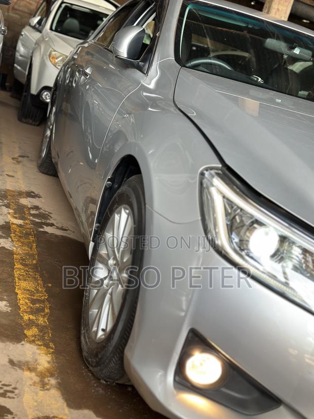 Toyota Mark X 2.5 AWD 2014 Silver