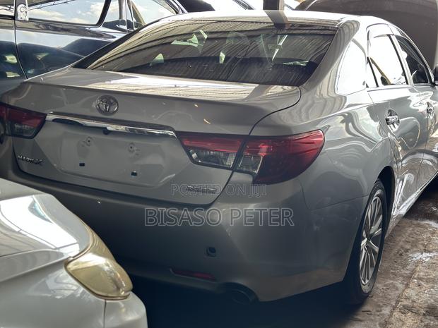 Toyota Mark X 2.5 AWD 2014 Silver
