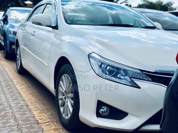 Toyota Mark X 2.5 RWD 2015 White