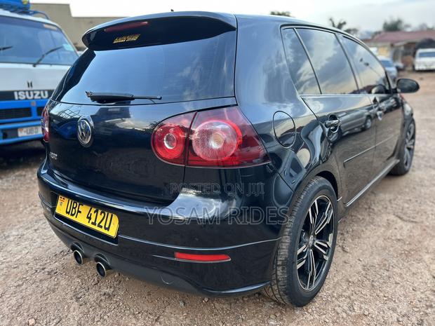 Volkswagen Golf 5 R32 2009 Black