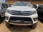 Toyota Hilux 2018 White for sale