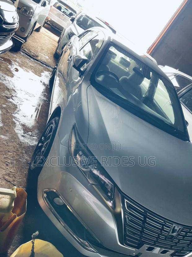 Toyota Premio 1.8 AWD 2017 Silver