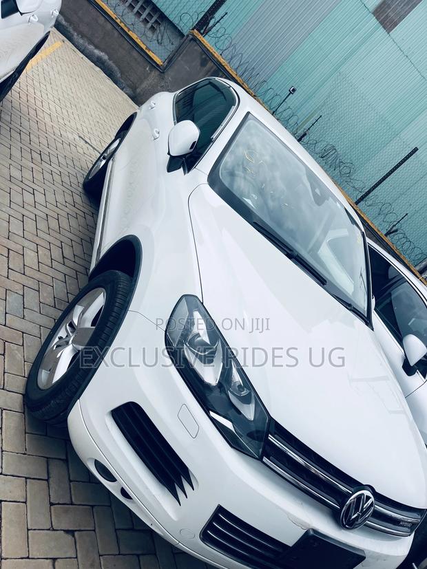 Volkswagen Touareg 2014 White