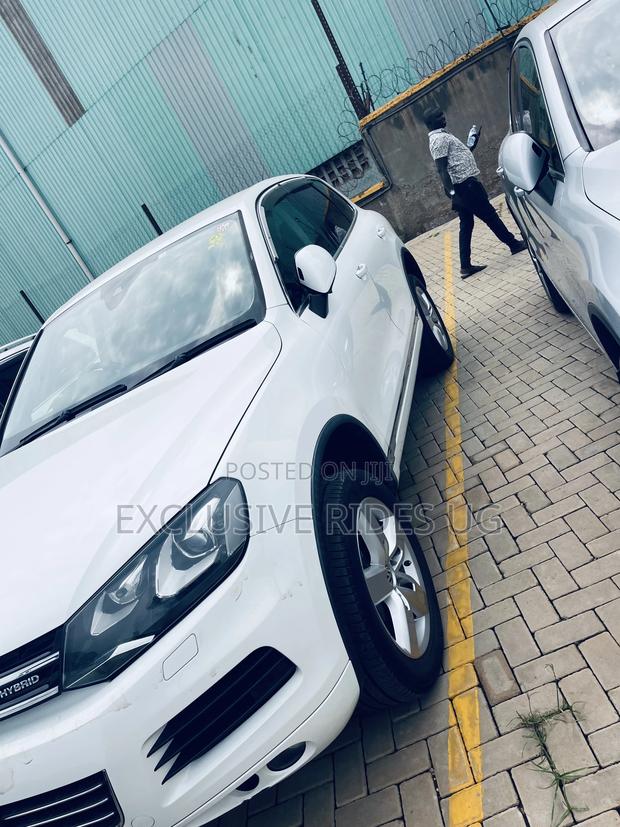 Volkswagen Touareg 2014 White