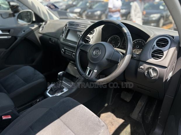 Volkswagen Tiguan 2.0 S 4Motion 2012 White