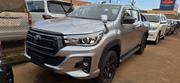 Toyota Hilux 2018 Gray for sale