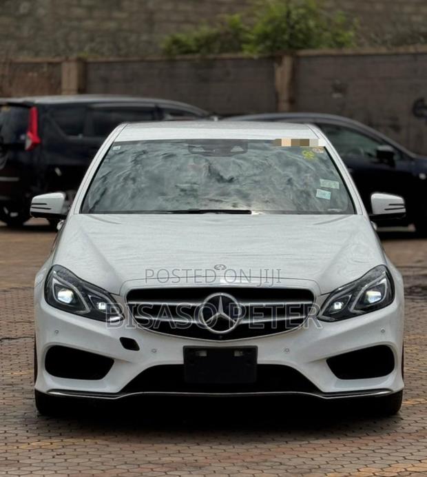 Mercedes-Benz E300 2015 White