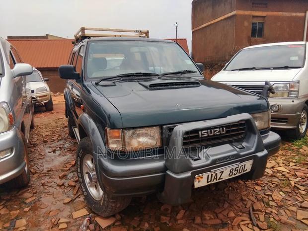Isuzu Trooper 2002 Green