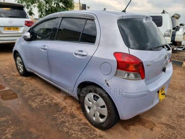 Toyota Vitz 1.0 FWD 5dr 2007 Silver