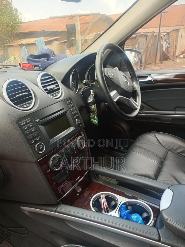 Mercedes-Benz C350 2010 Black
