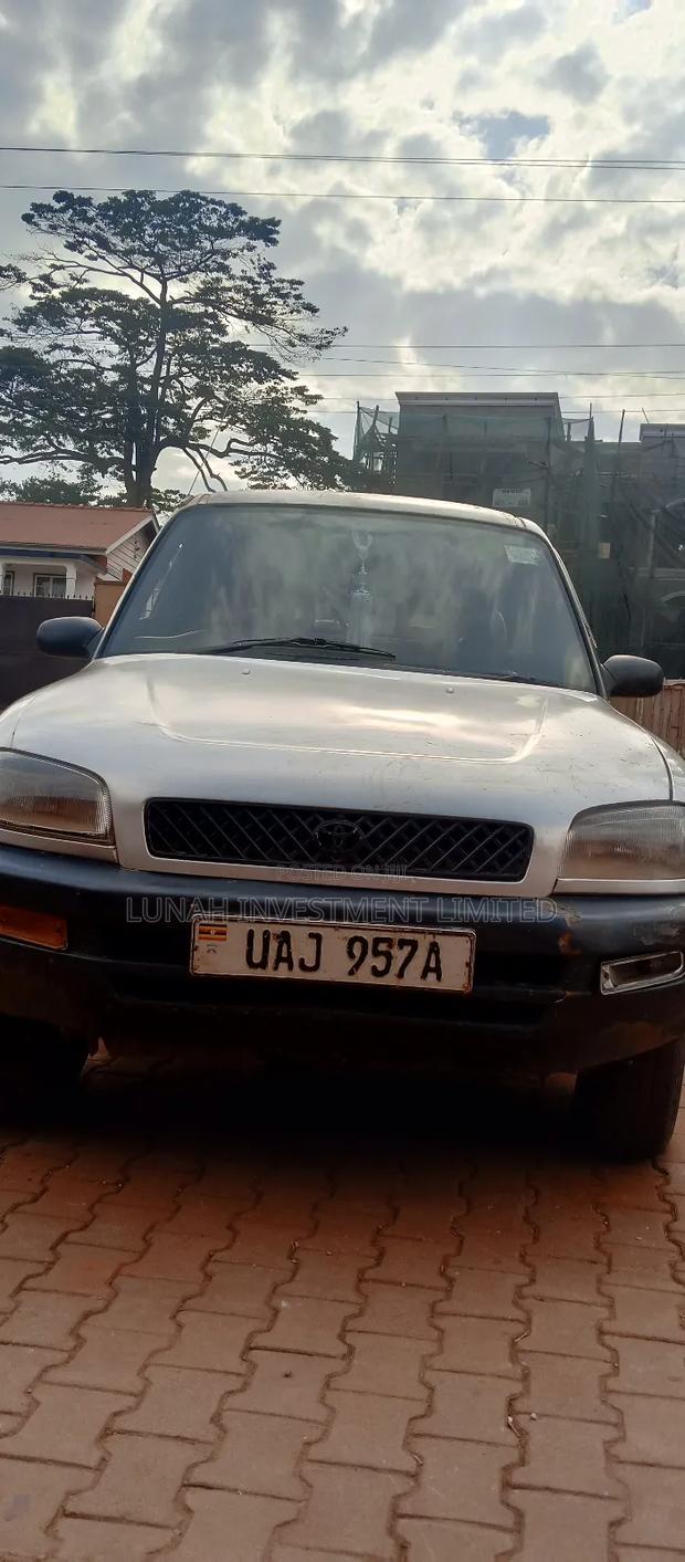 Toyota RAV4 2002 Silver