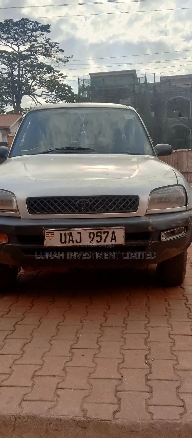 Toyota RAV4 2002 Silver