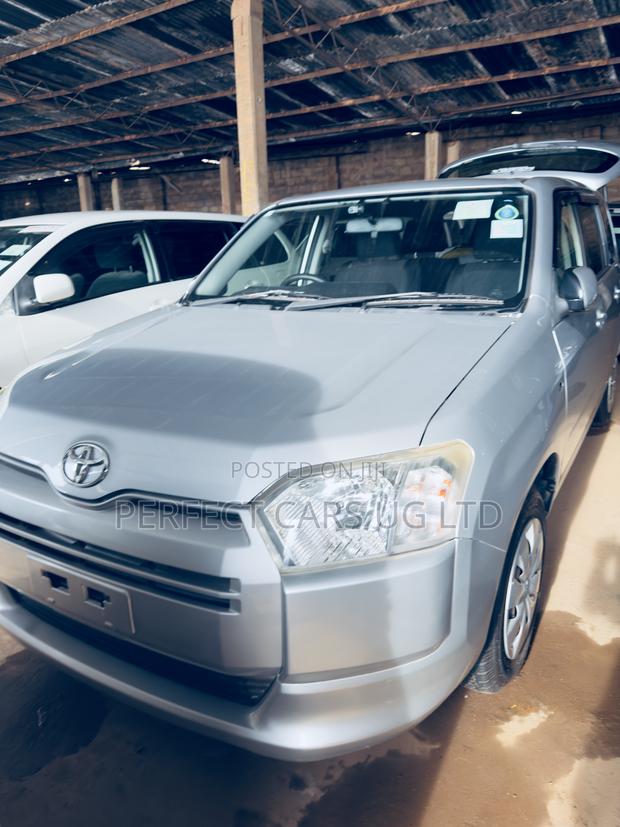 Toyota Succeed SV Premium 2016 Silver