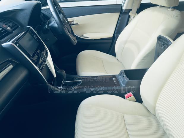 Toyota Premio 1.8 AWD 2018 Silver