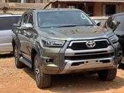 Toyota Hilux 2018 Green for sale
