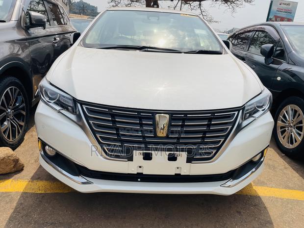 Toyota Premio 1.8 FWD 2019 White
