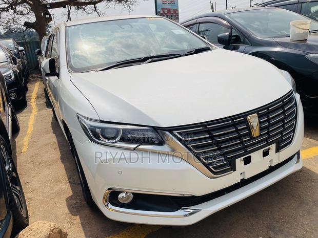 Toyota Premio 1.8 FWD 2019 White