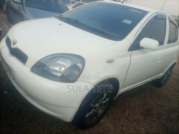 Toyota Vitz 1.3 AWD 3dr 1999 White