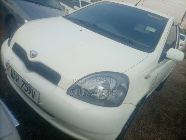 Toyota Vitz 1.3 AWD 3dr 1999 White