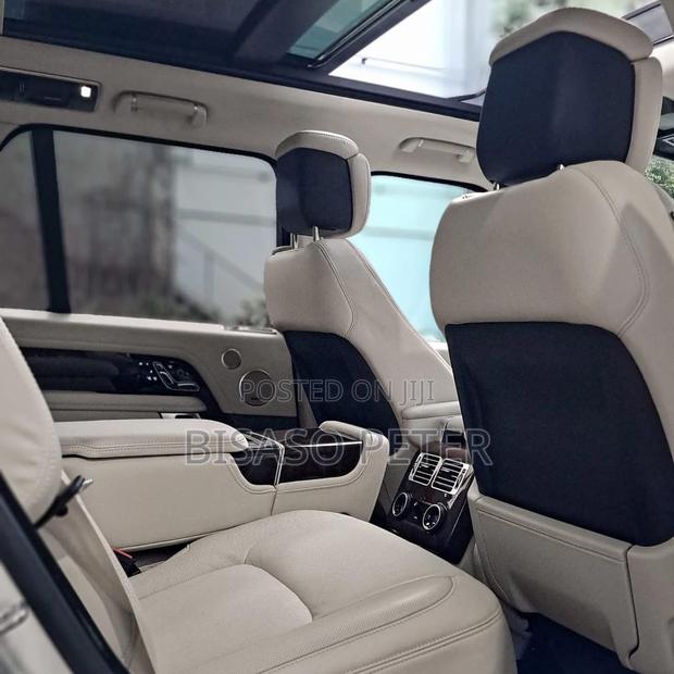 Land Rover Range Rover 2019 Gold