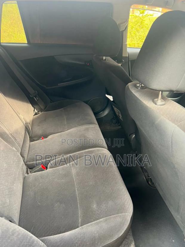Toyota Corolla Fielder 1.5 Petrol FWD 2011 Silver