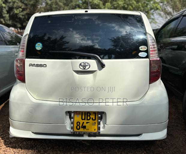 Toyota Passo 1.0 AWD 2006 White