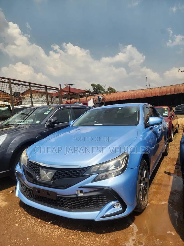 Toyota Mark X 2.5 AWD 2017 Teal