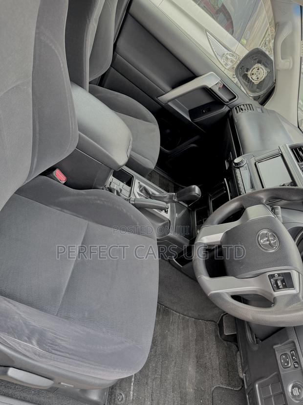 Toyota Land Cruiser Prado 2.7 VVT-i 2016 Black