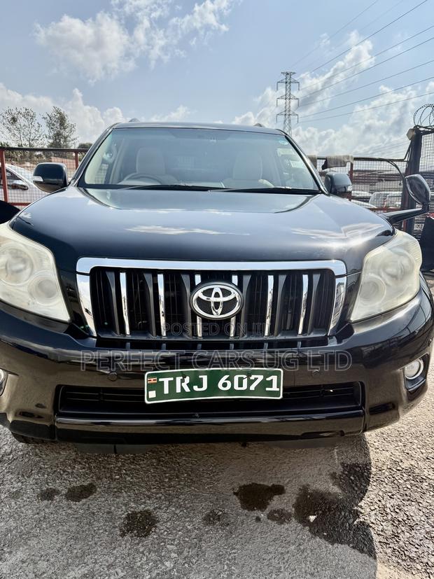 Toyota Land Cruiser Prado 2.7 i 2012 Black