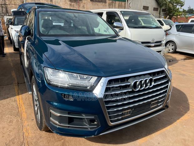 Audi Q7 2018 Blue