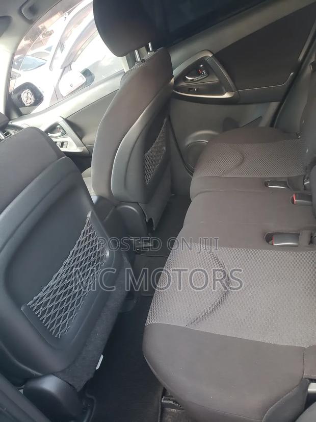 Toyota RAV4 2.5 2011 Silver