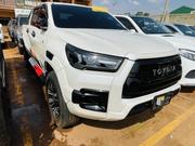 Toyota Hilux 2021 White for sale